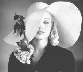 Marilyn in a hat